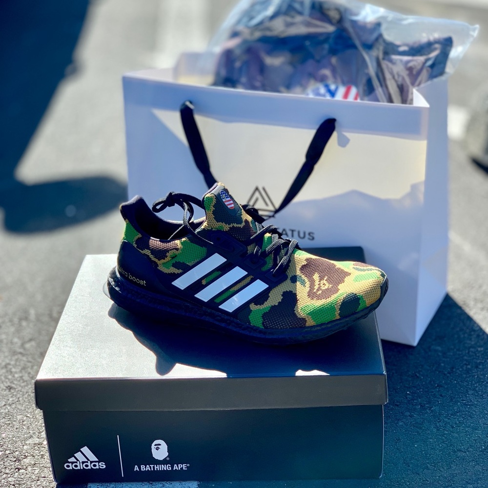 AdidasXBape UltraBoost sz 11 %100 authentic